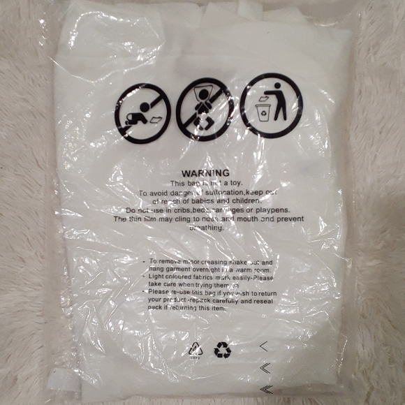 NEW White Bodycon with Open Ruffled Back - Picture 7 of 7